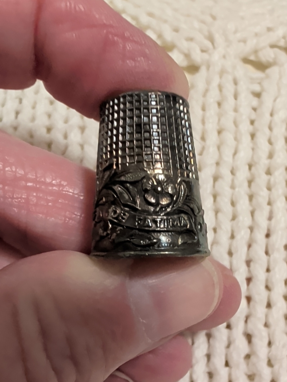 Assorted Collectible Thimble Set - Ceramic & Metal - Picture 7 of 14